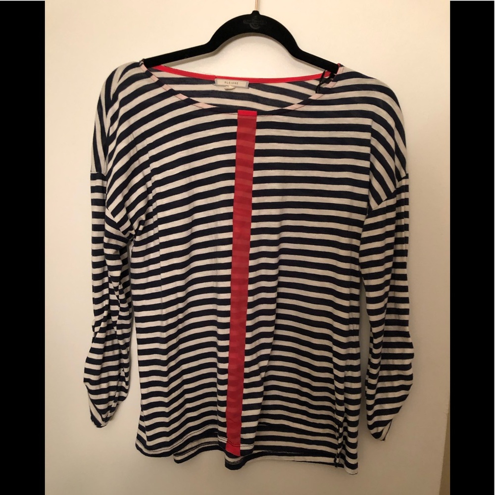 Striped 3/4 sleeve top